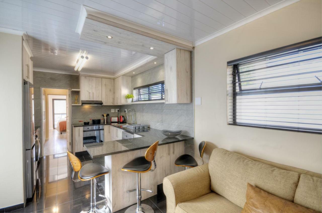 Apartment 9a@crassula Way