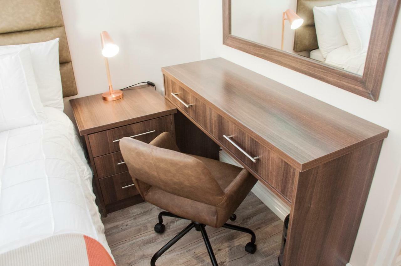 9a@crassula Way Apartment