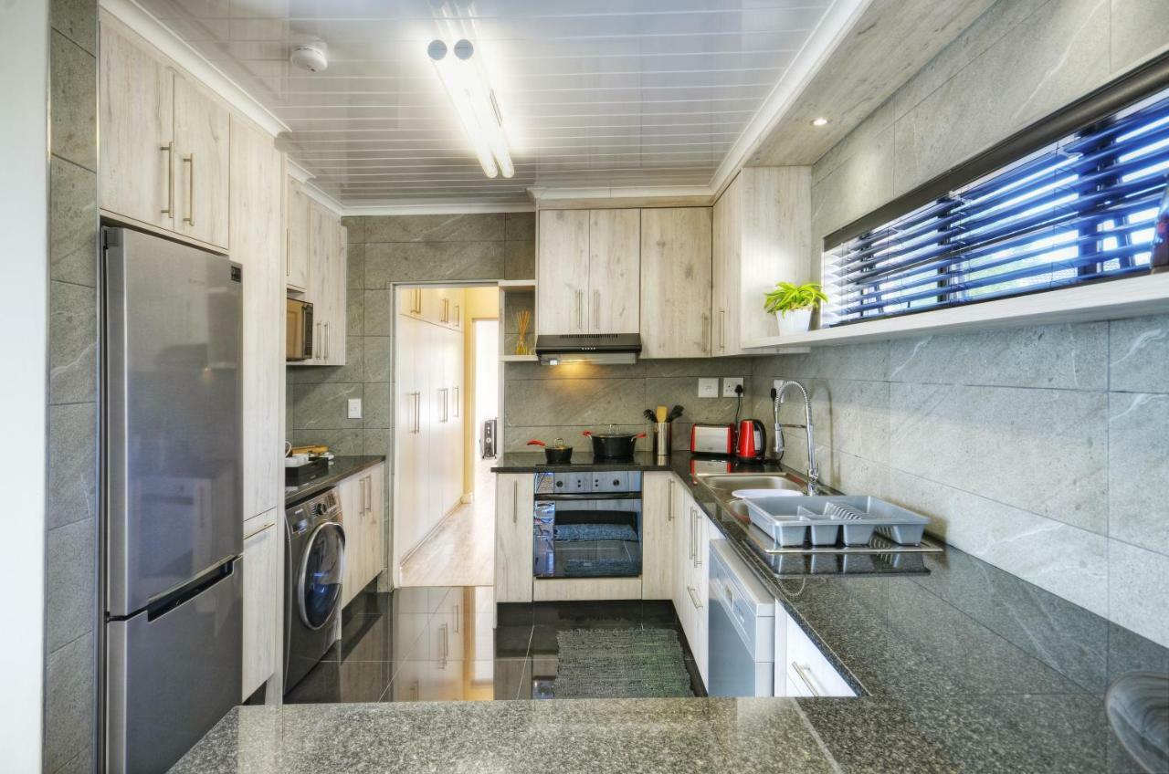 9a@crassula Way * Cape Town